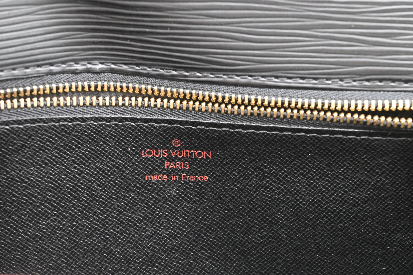 Louis Vuitton Sellier Dragonne in Black Epi Leather