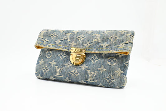 Louis Vuitton Pochette in Monogram Denim