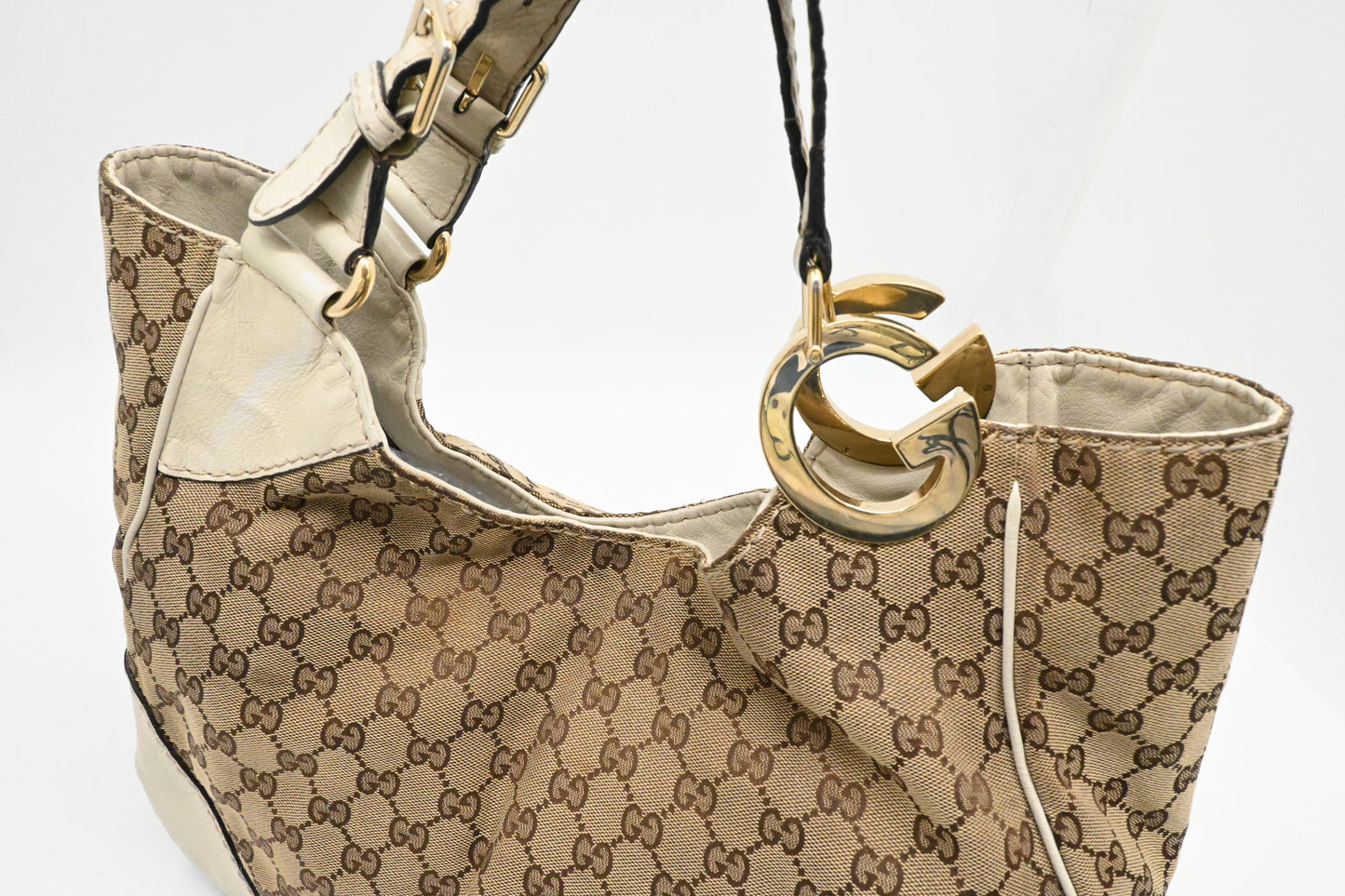 Gucci Charlotte Hobo Bag in GG Canvas