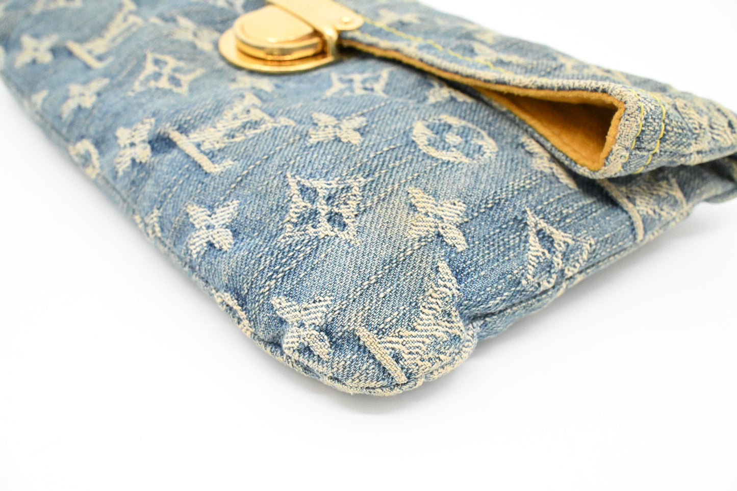 Louis Vuitton Pochette in Monogram Denim