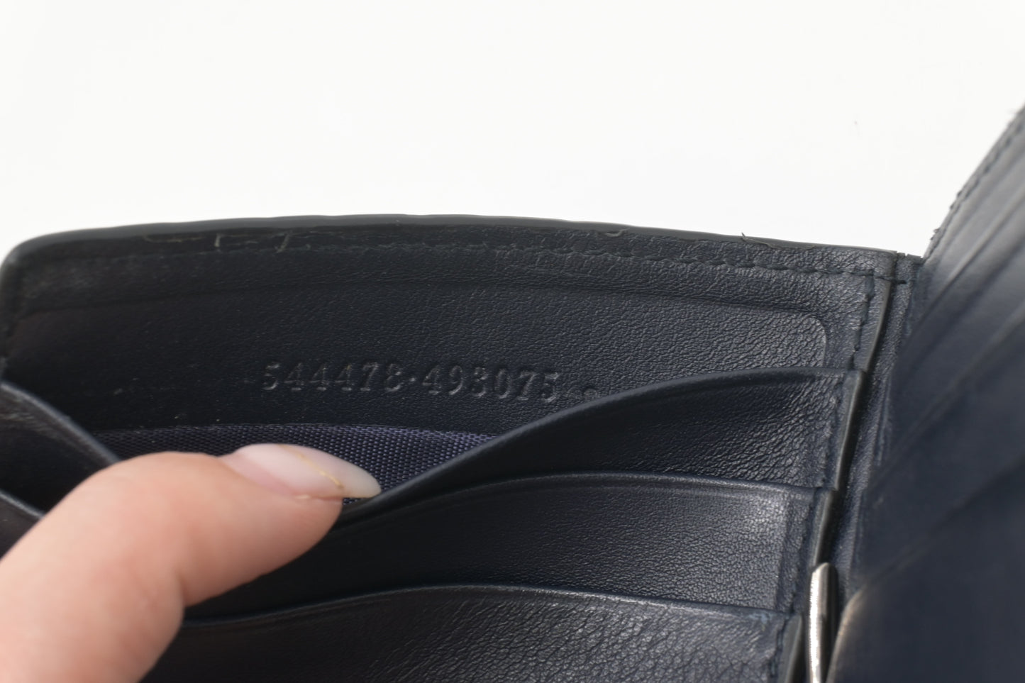 Gucci Bifold Money Clip Wallet in Navy Blue Leather