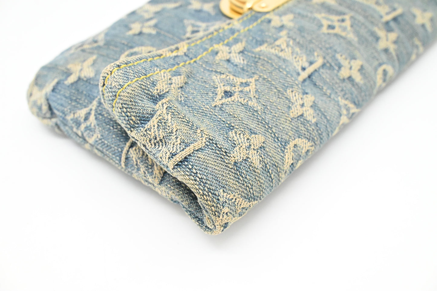 Louis Vuitton Pochette in Monogram Denim