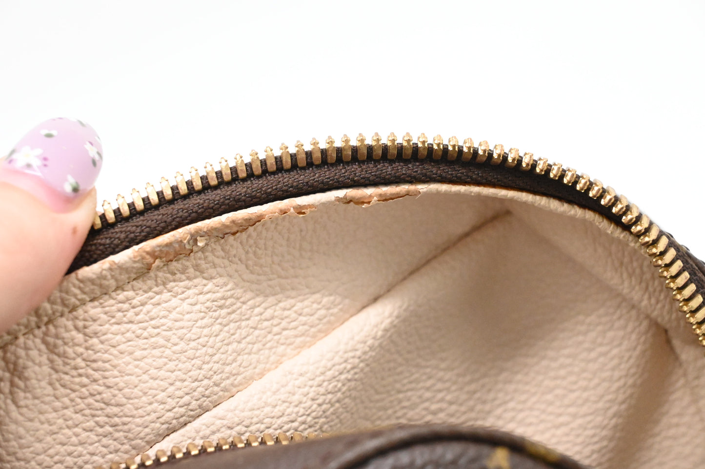 Louis Vuitton Spontini in Monogram Canvas