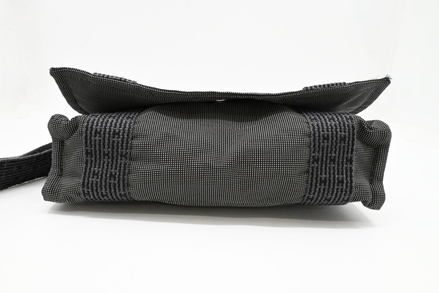 Hermes Herline Bassus PM Messenger Bag in Grey Canvas