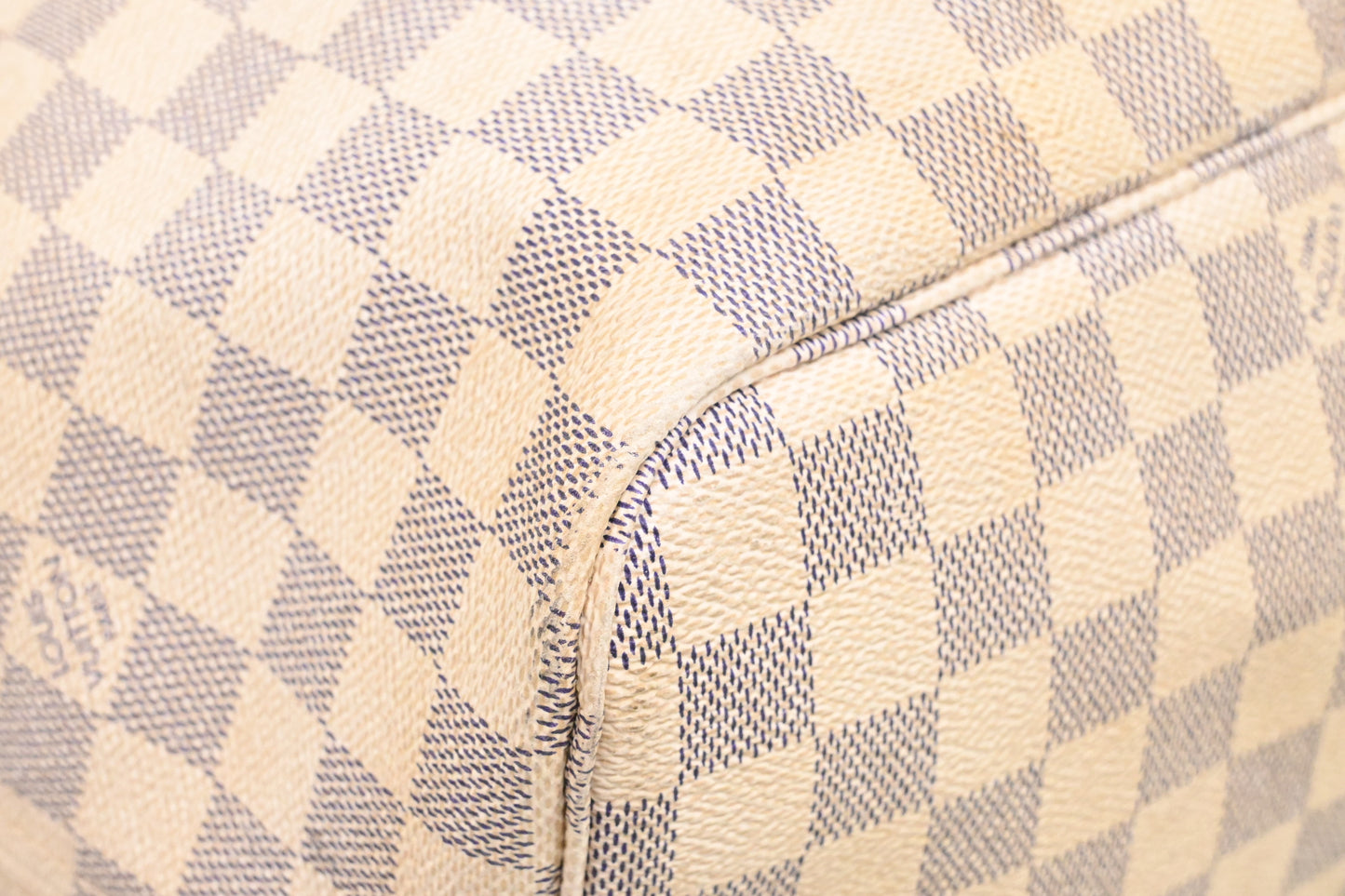 Louis Vuitton Neverfull GM in Damier Azur Canvas