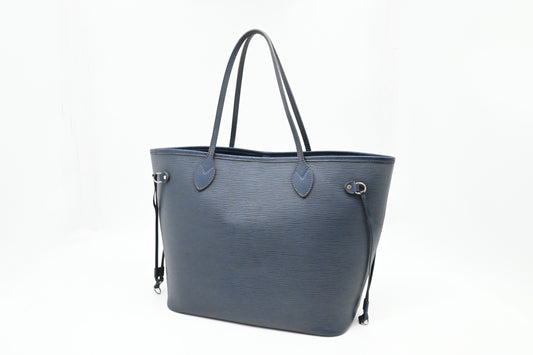 Louis Vuitton Neverfull MM in Blue Epi Leather