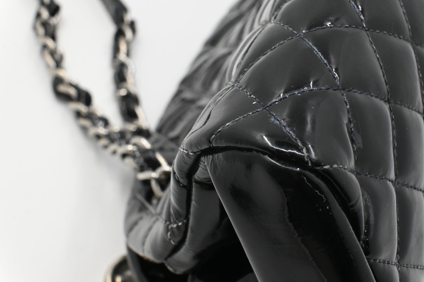 Chanel Shoulder Bag in Black Patent Leather