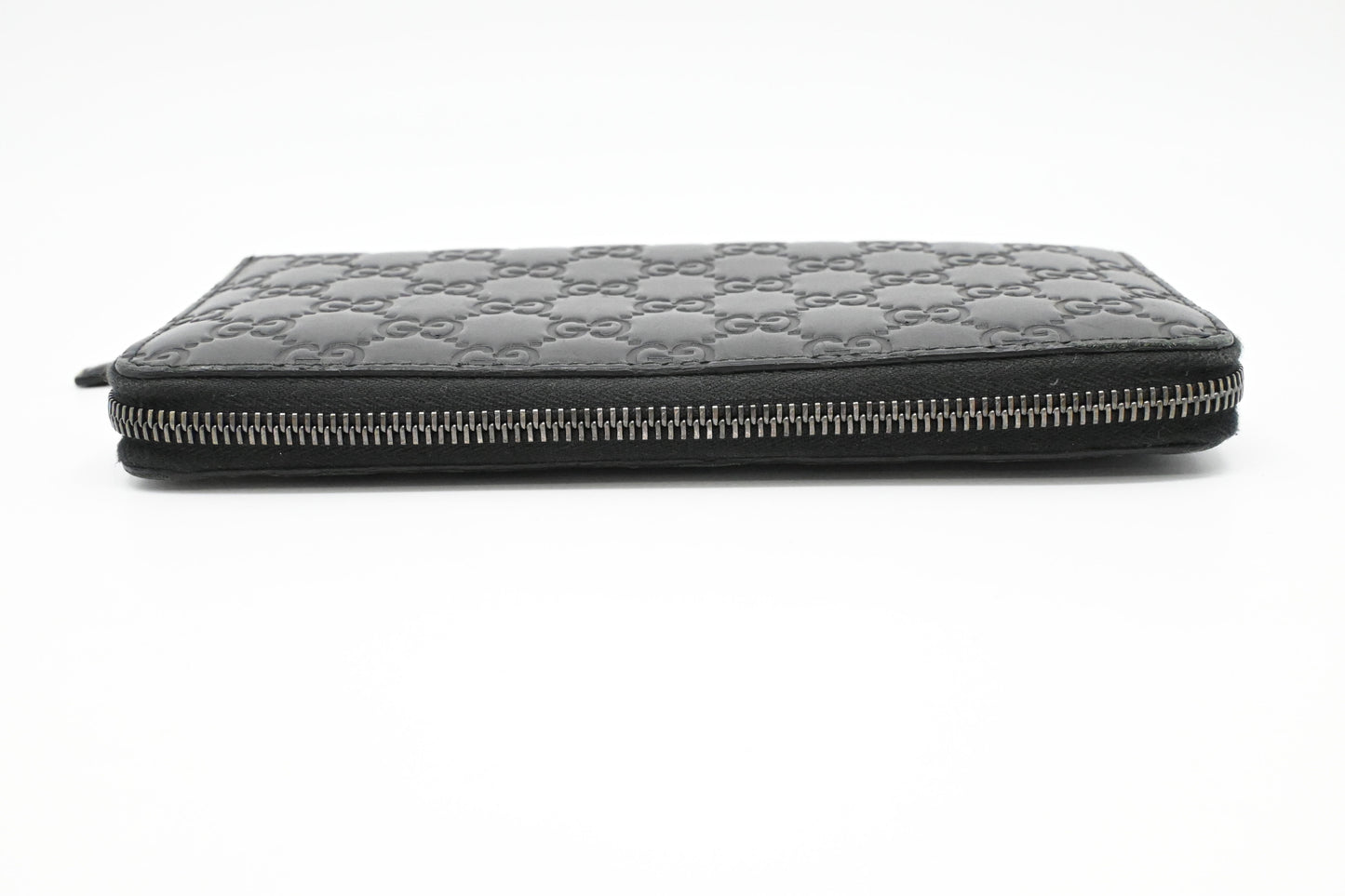 Gucci Zippy Organizer in Black Guccissima Leather