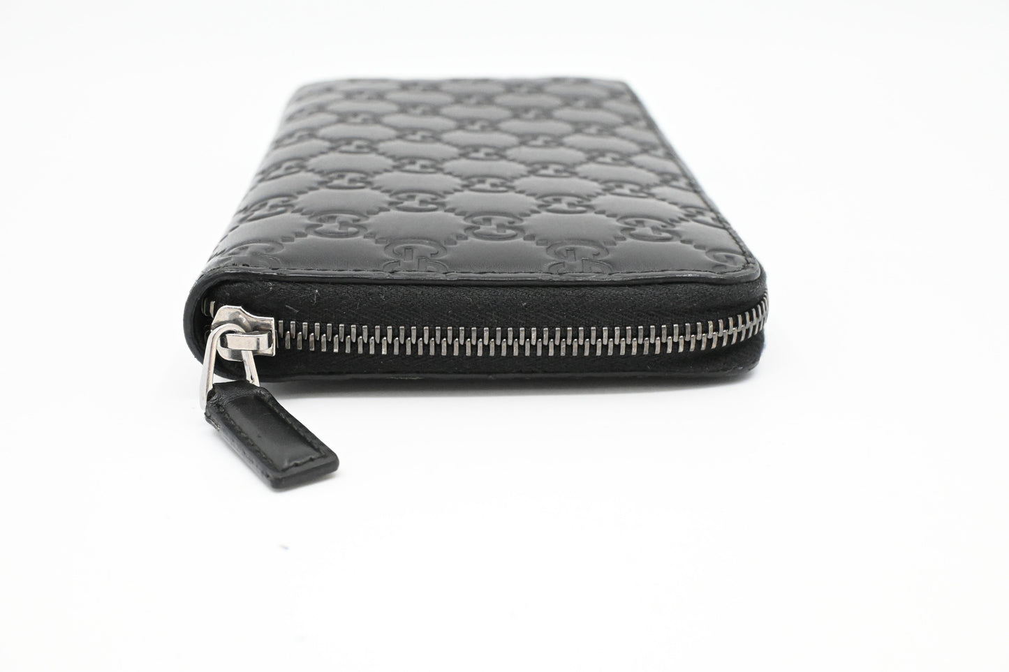 Gucci Zippy Organizer in Black Guccissima Leather