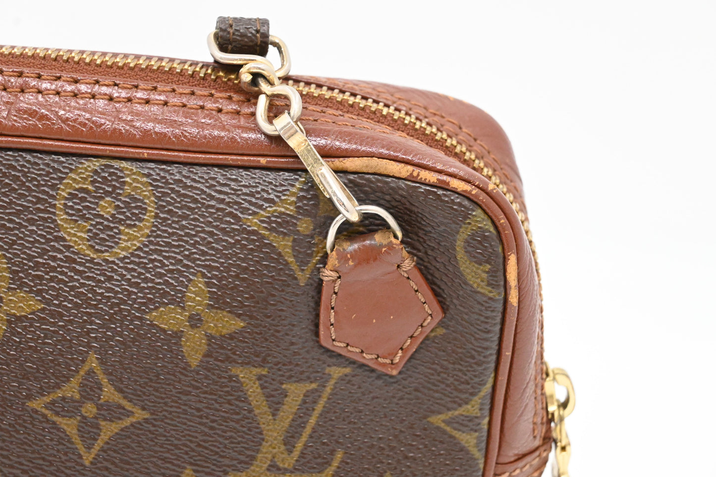 Louis Vuitton Pochette Sport in Monogram Canvas