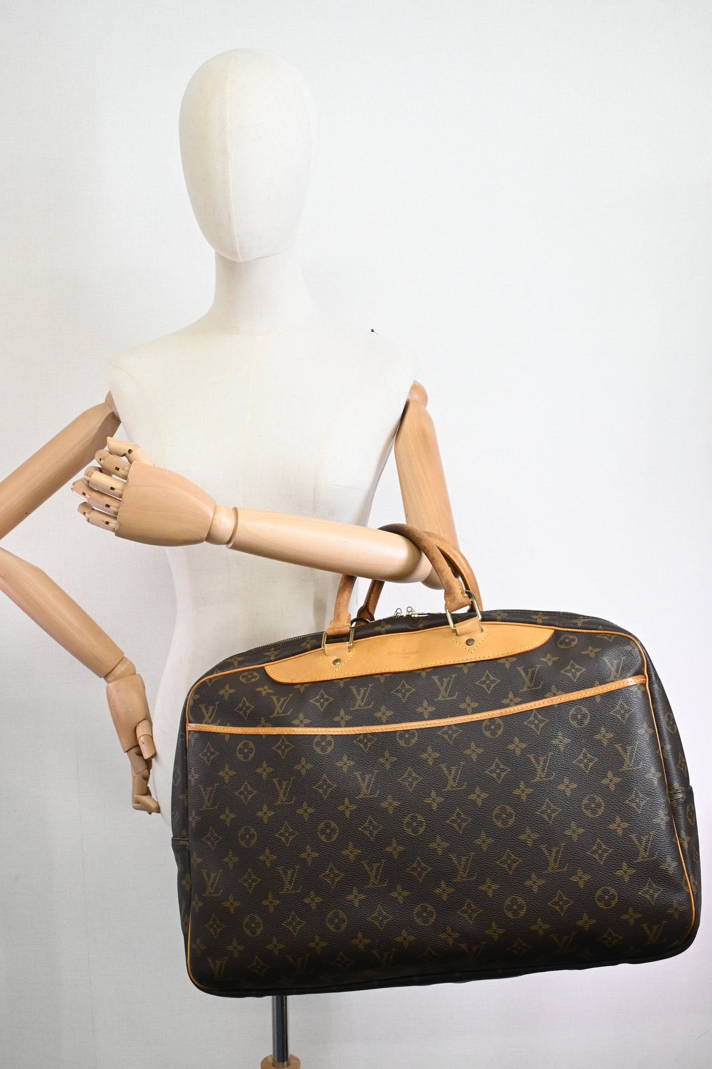 Louis Vuitton Alize 24H 2 Pouches in Monogram Canvas