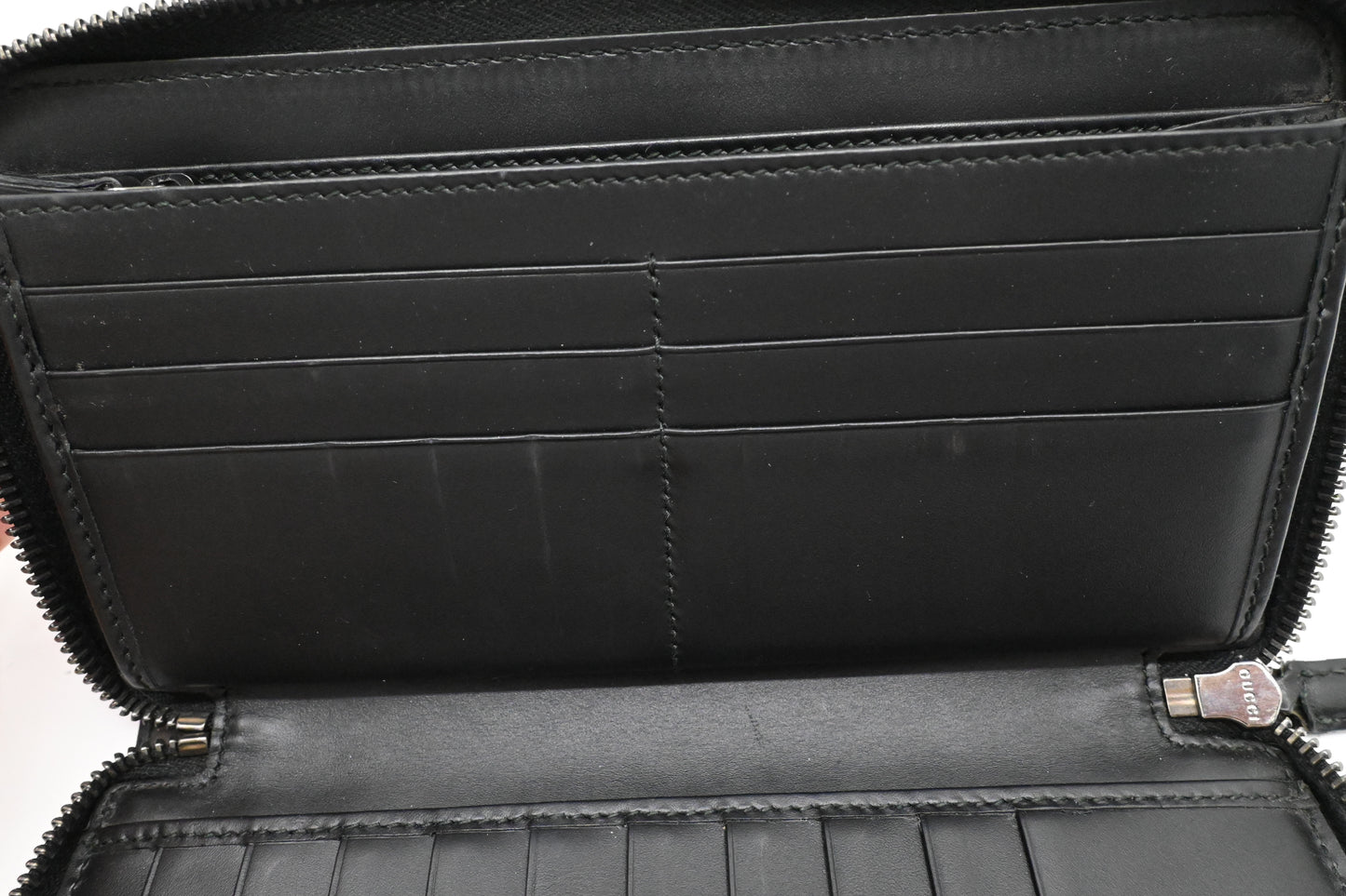 Gucci Zippy Organizer in Black Guccissima Leather