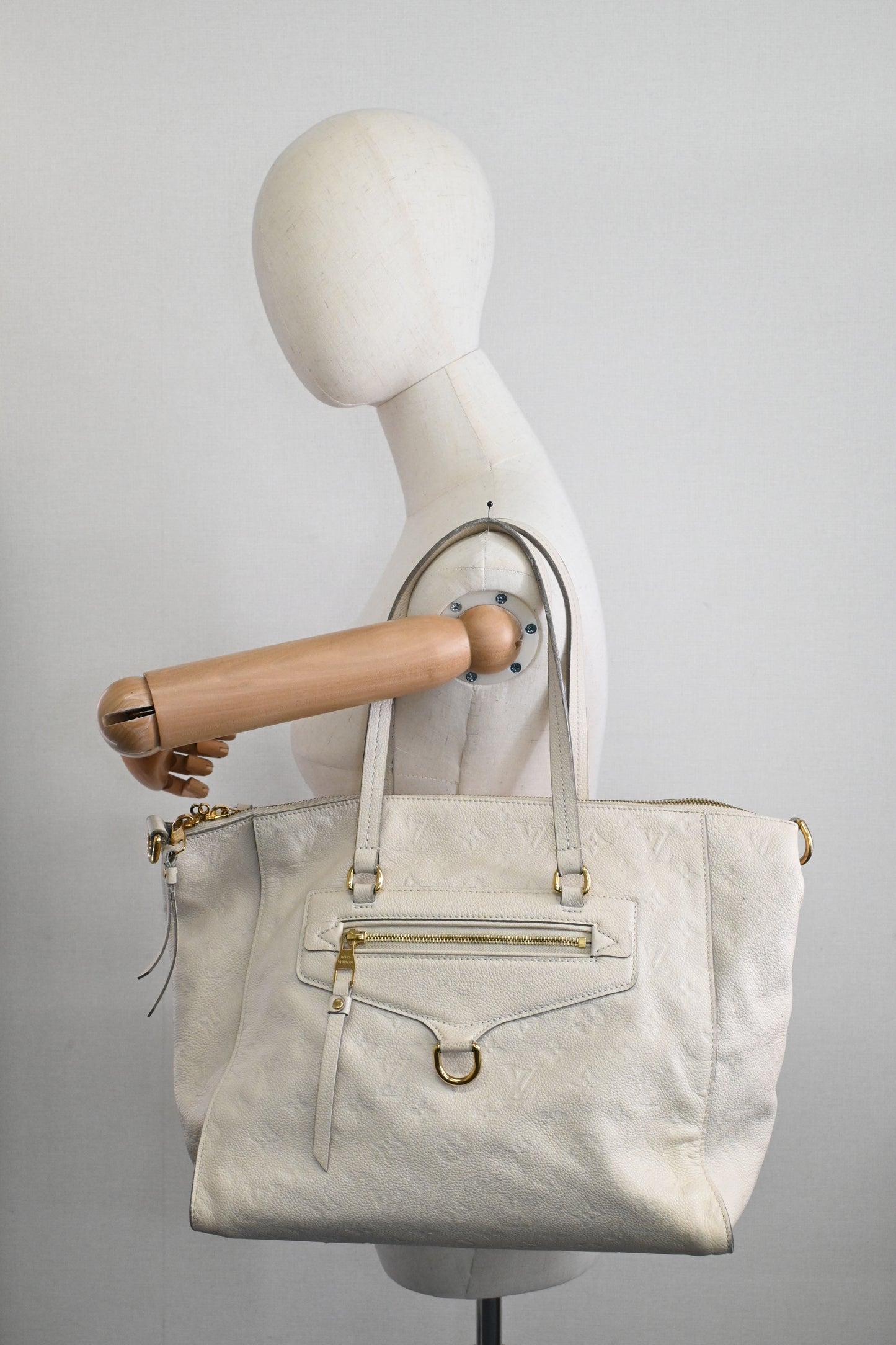 Louis Vuitton Lumineuse PM in Cream Empreinte Leather