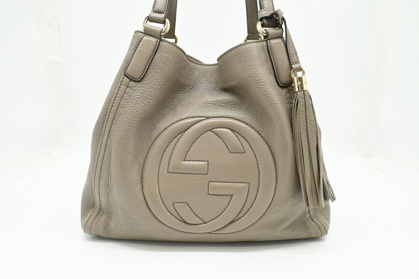Gucci Soho Hobo Bag in Gray Leather