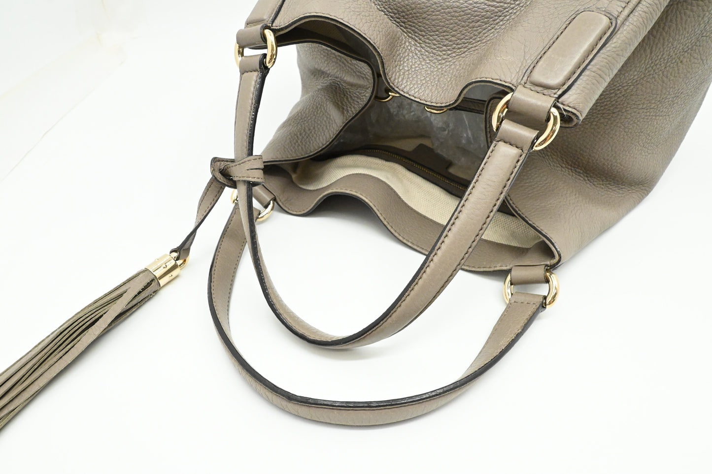 Gucci Soho Hobo Bag in Gray Leather