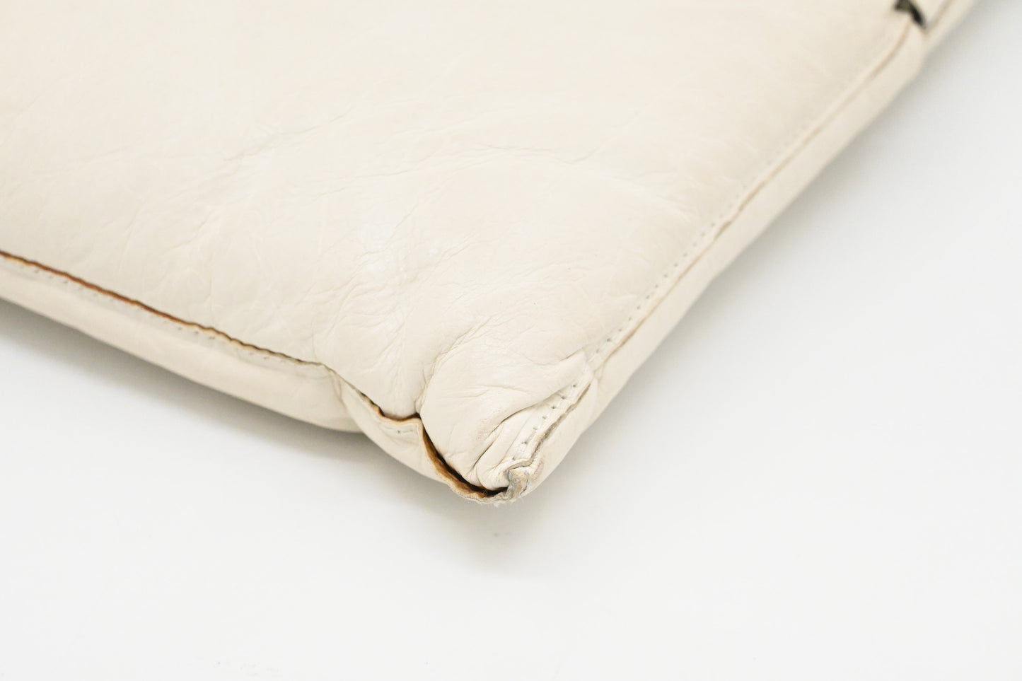 Bottega Veneta Maxi Padded Clutch in White Leather