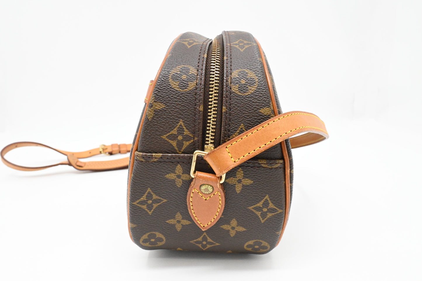 Louis Vuitton Blois in Monogram Canvas