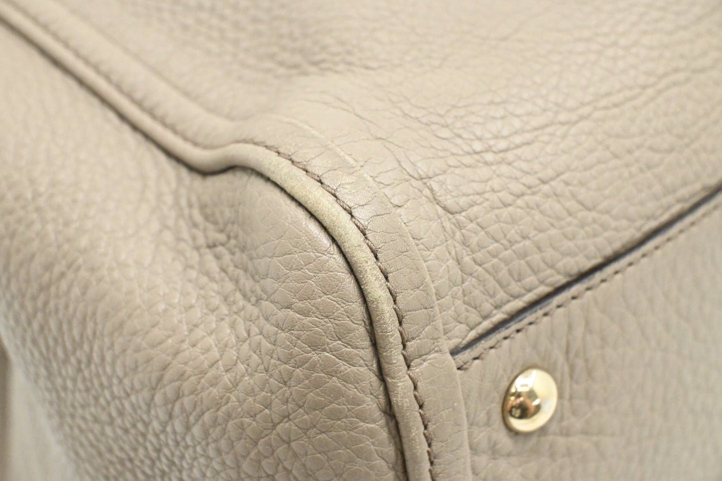 Gucci Soho Hobo Bag in Gray Leather