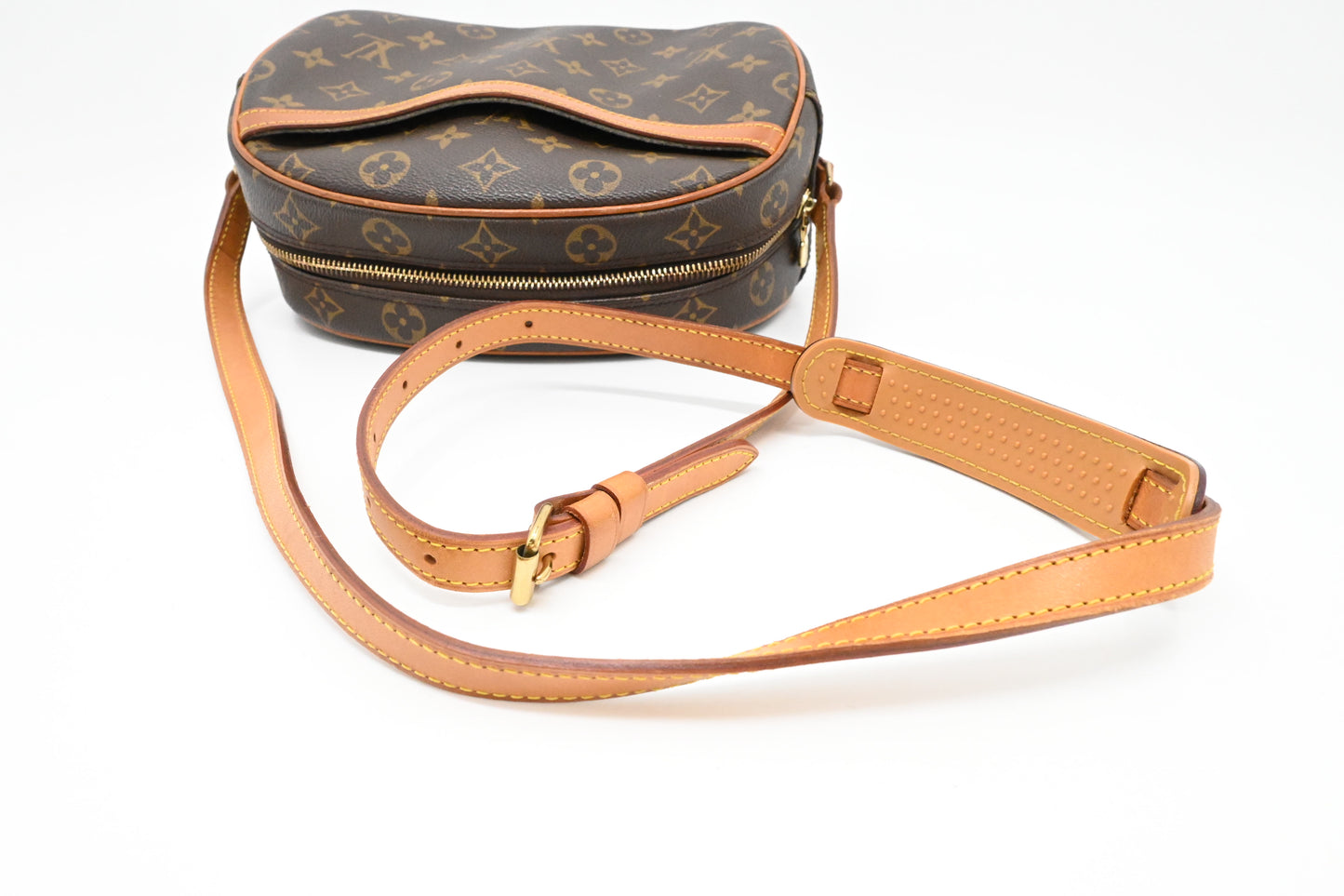 Louis Vuitton Blois in Monogram Canvas