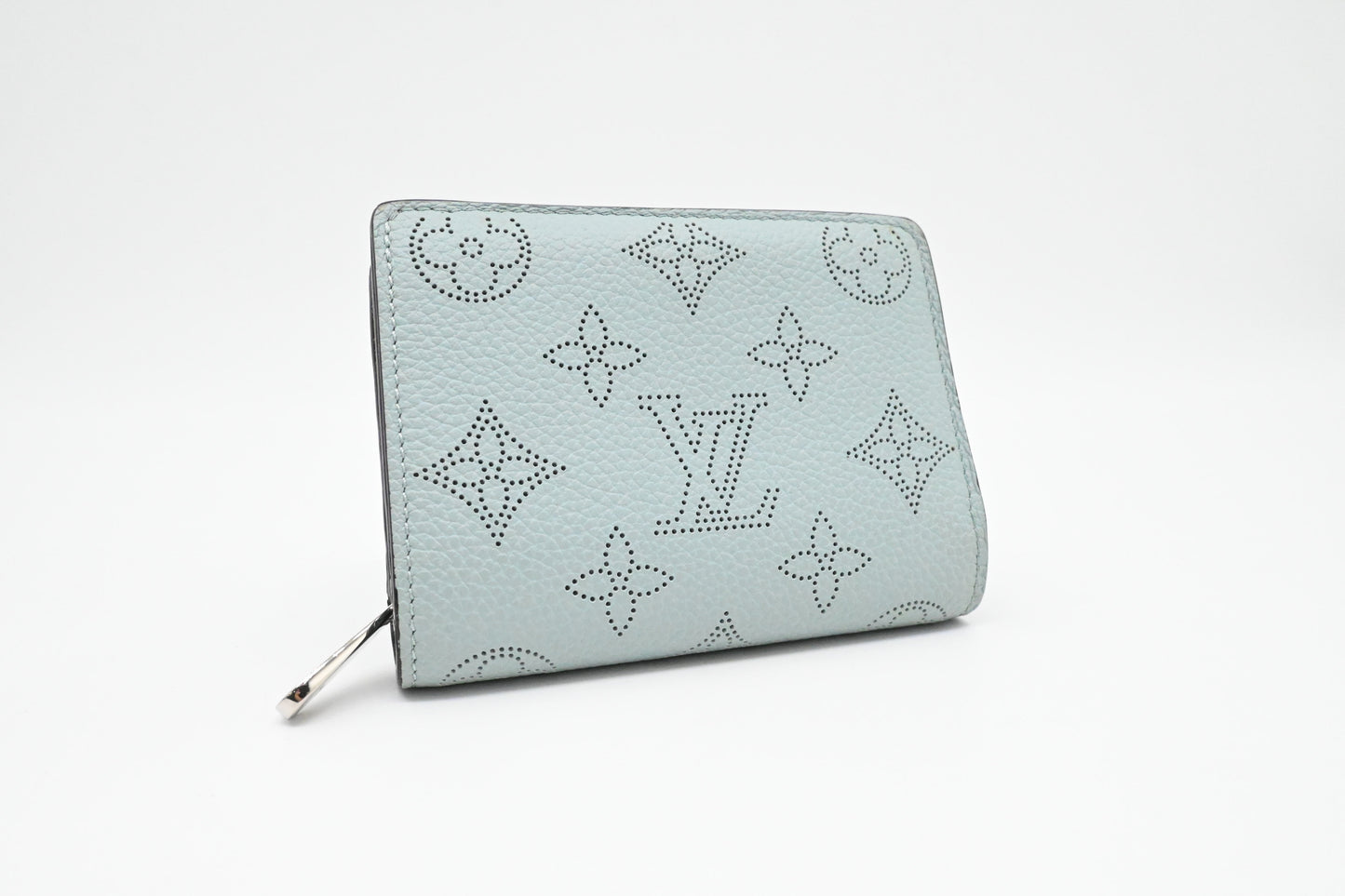 Louis Vuitton Clea Wallet in Light Blue Mahina Leather