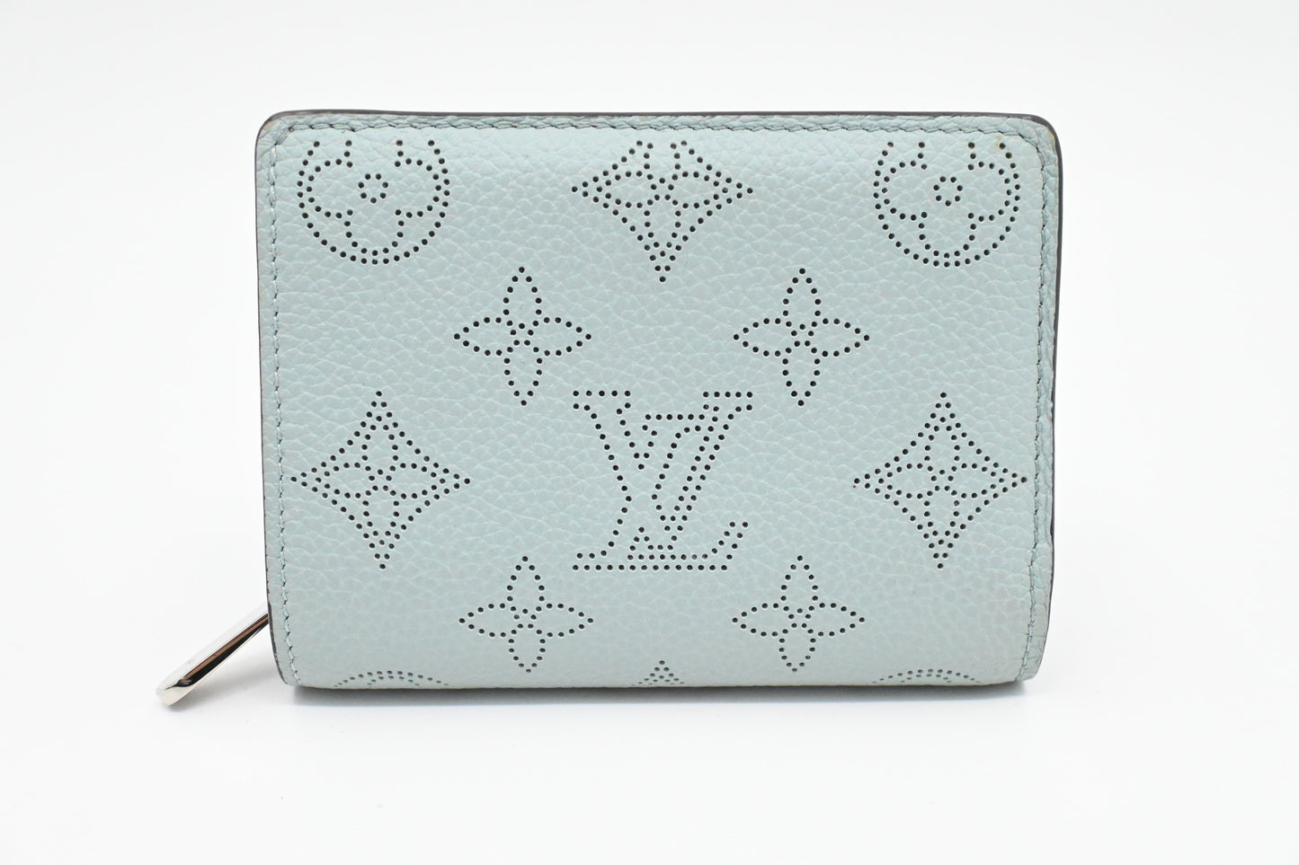 Louis Vuitton Clea Wallet in Light Blue Mahina Leather
