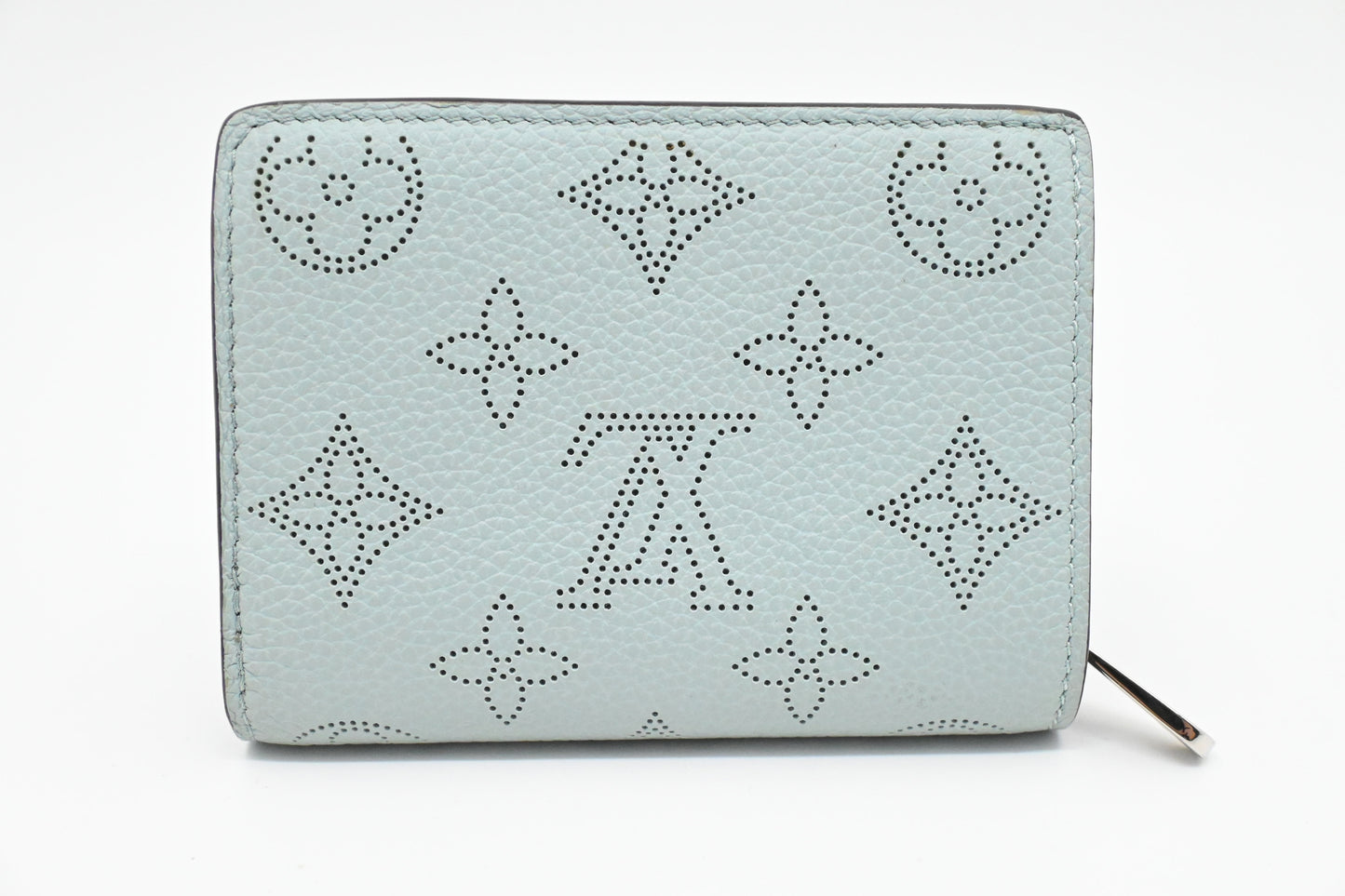 Louis Vuitton Clea Wallet in Light Blue Mahina Leather