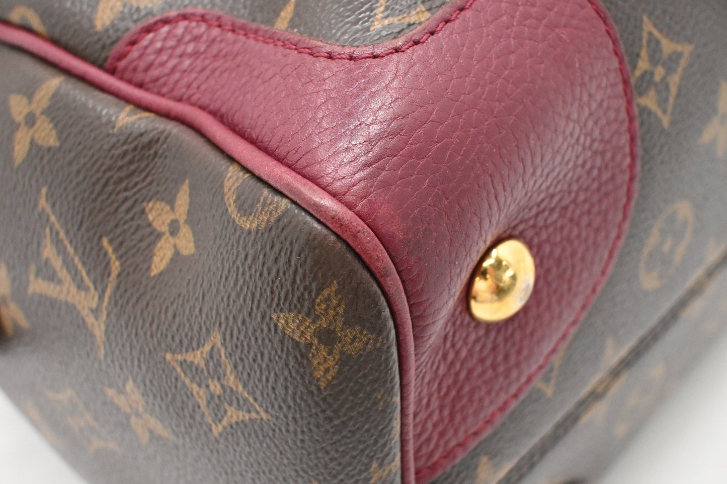 Louis Vuitton Retiro NM in Monogram Canvas and Aurore Leather