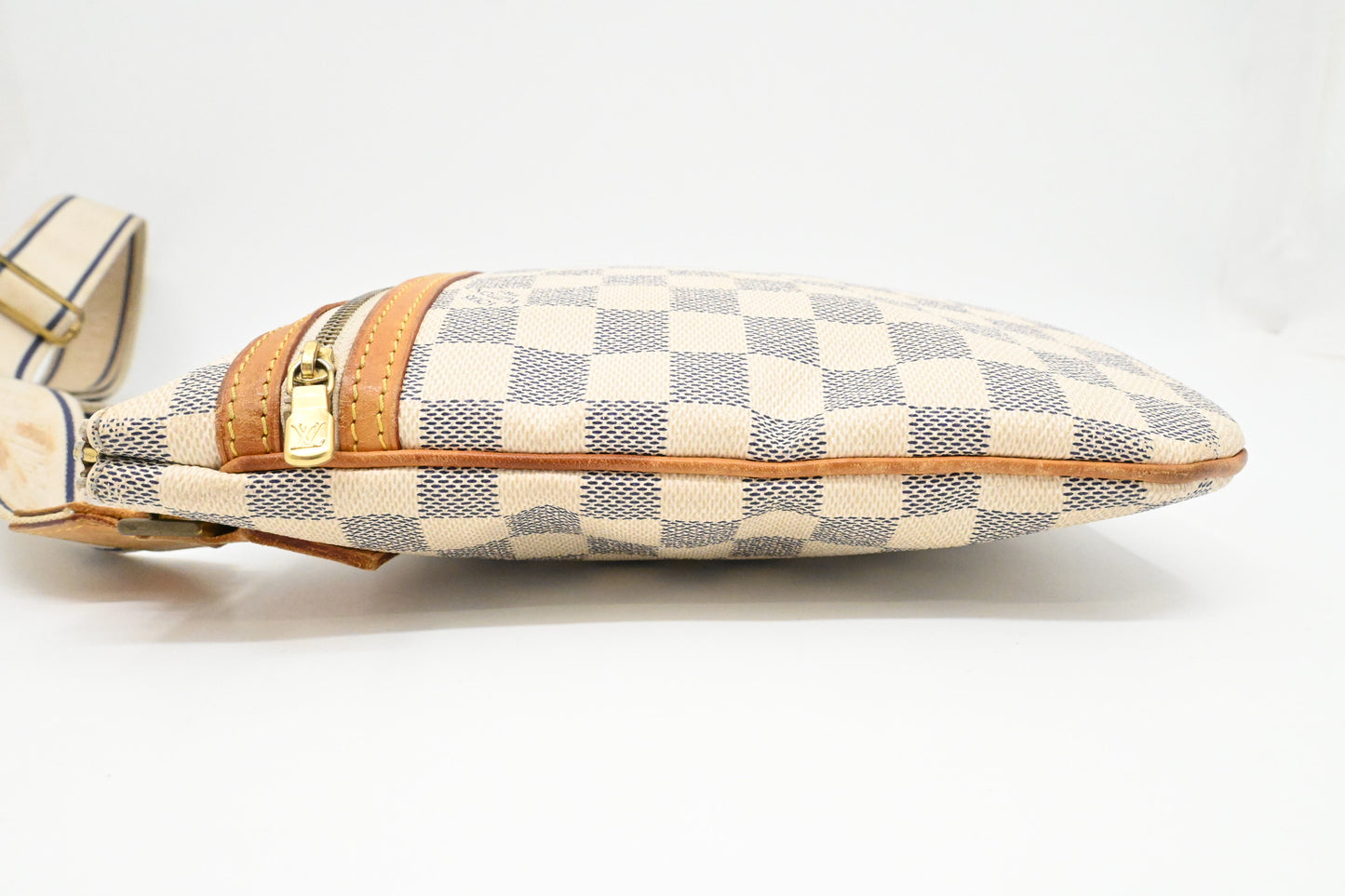 Louis Vuitton Pochette Bosphore in Damier Azur Canvas