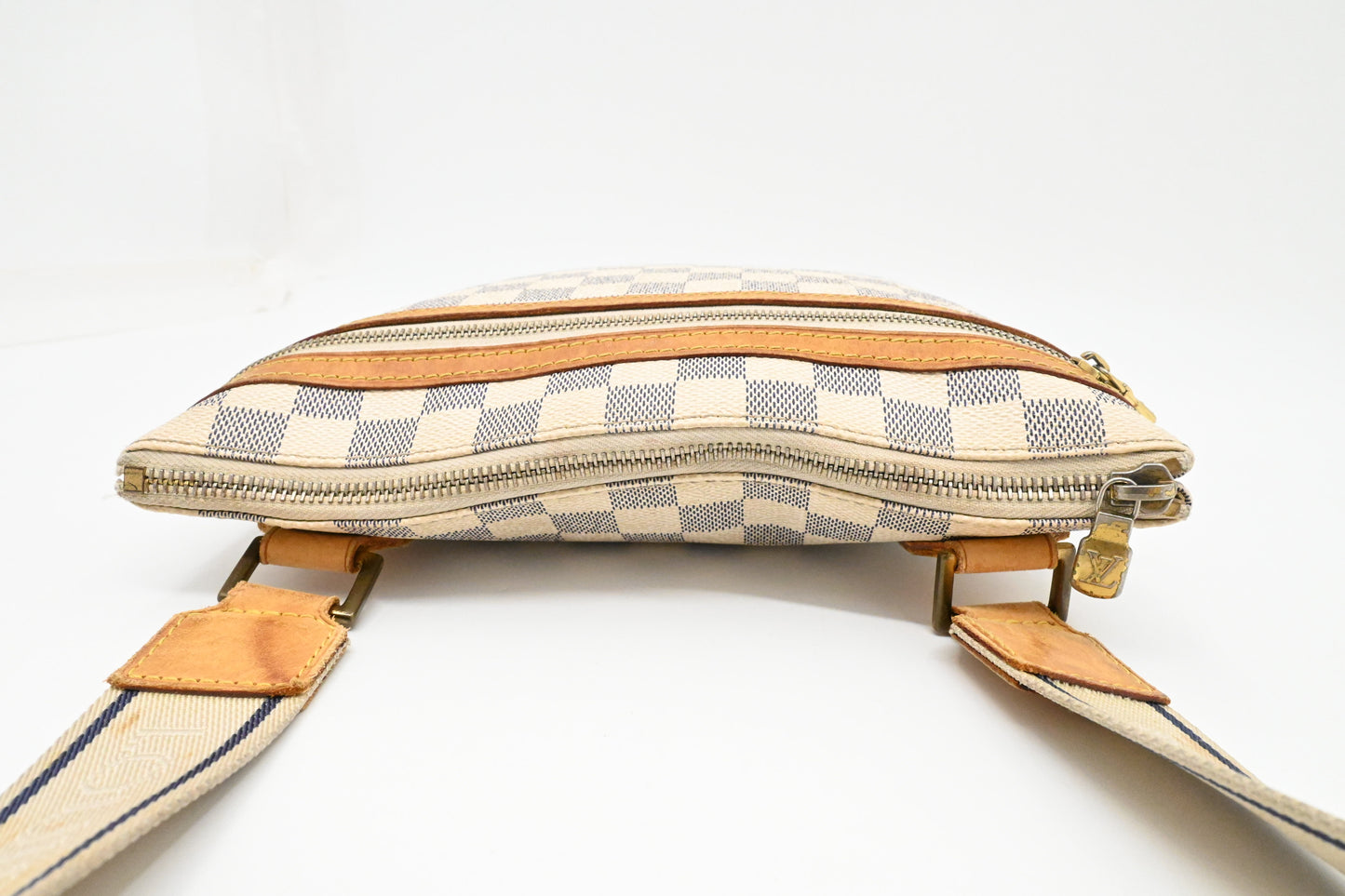 Louis Vuitton Pochette Bosphore in Damier Azur Canvas