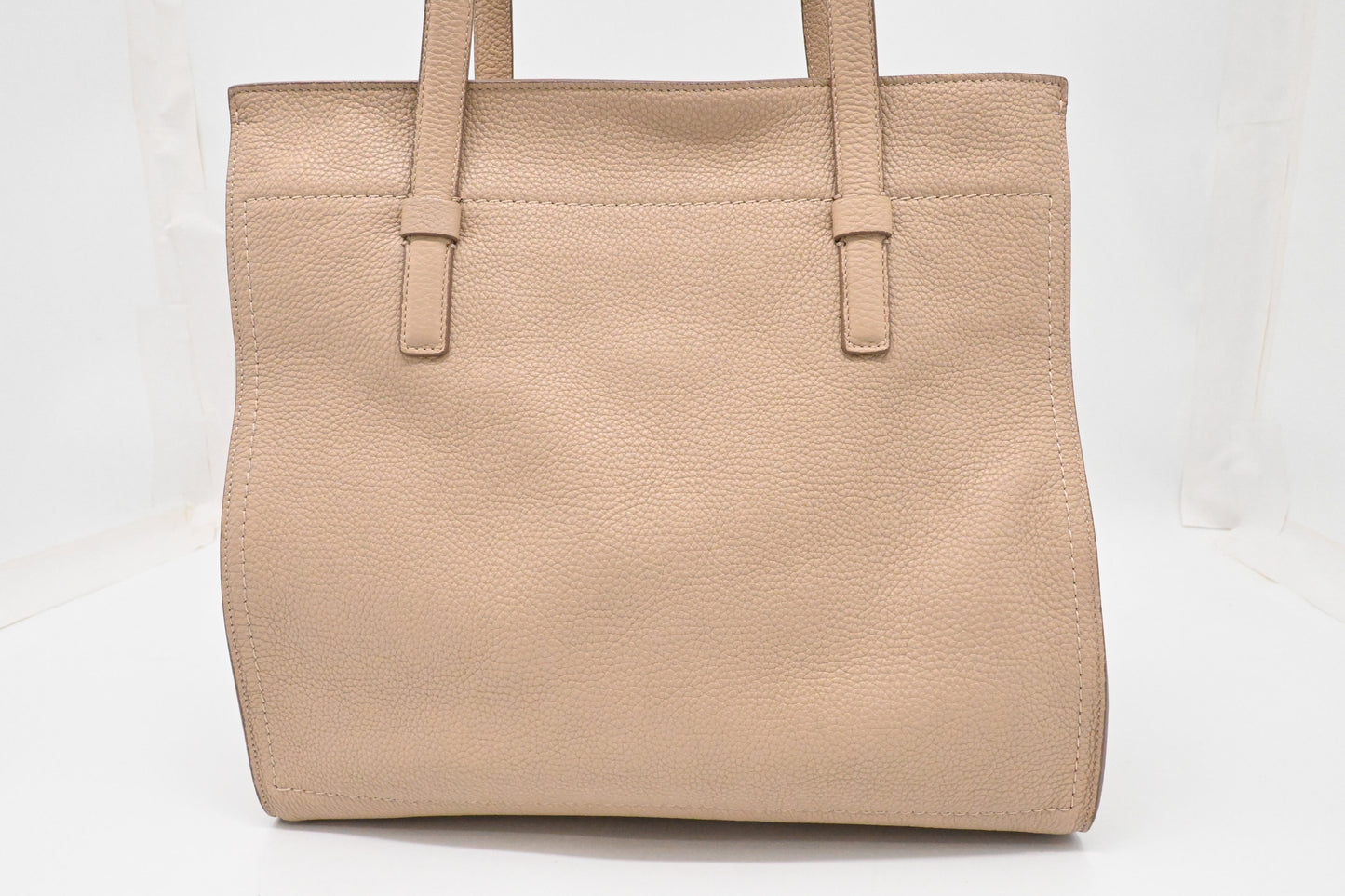 Ferragamo Shoulder Bag in Nude Leather