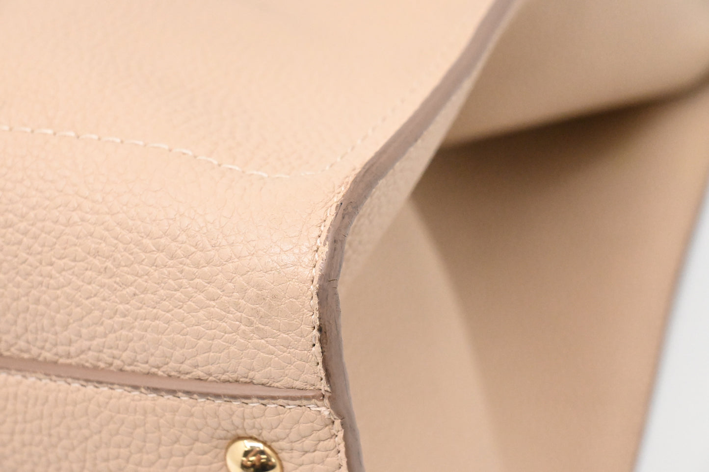 Ferragamo Shoulder Bag in Nude Leather