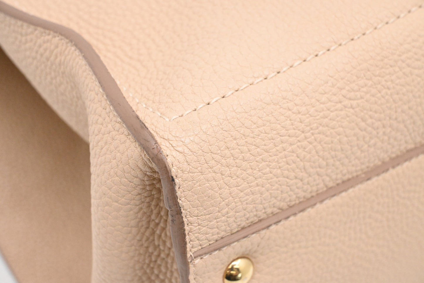 Ferragamo Shoulder Bag in Nude Leather