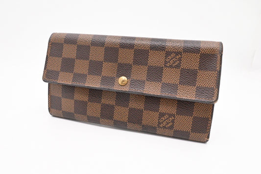 Louis Vuitton Sarah Wallet in Damier Ebene Canvas