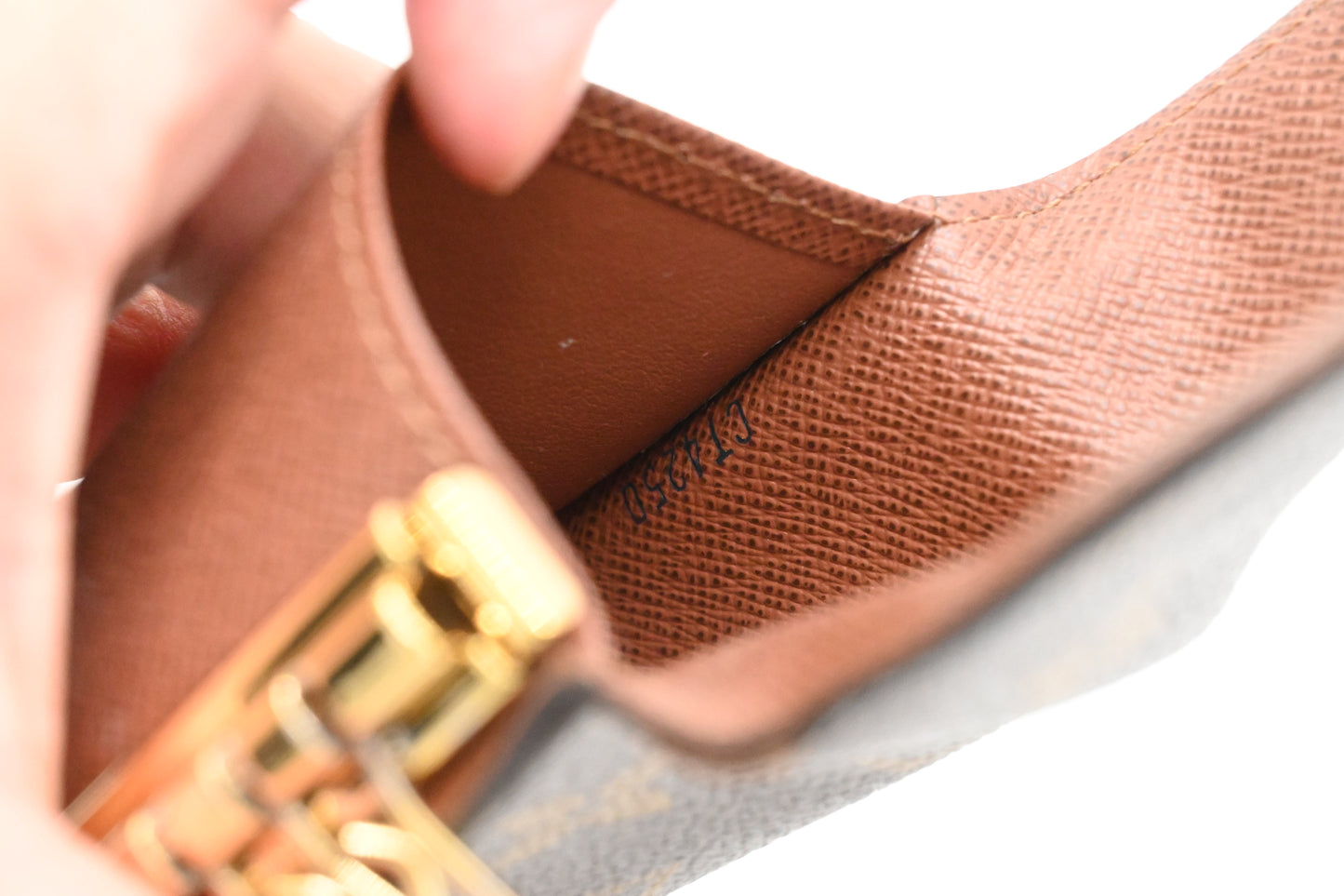 Louis Vuitton 6 Key Case in Monogram Canvas