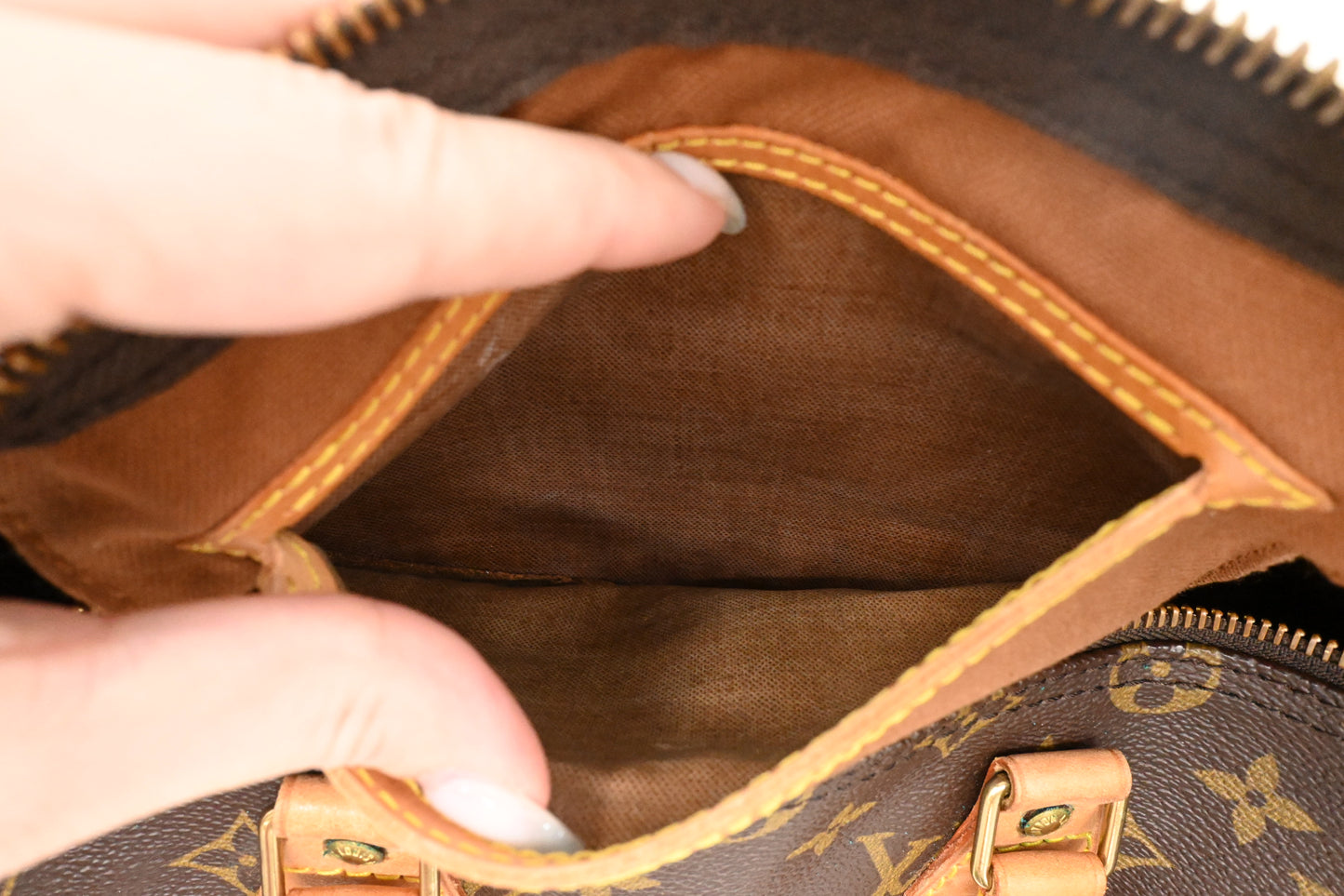 Louis Vuitton Speedy 35 in Monogram Canvas