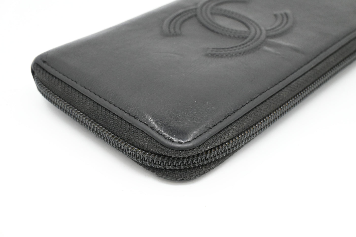 Chanel Zippy Wallet in Black Leather
