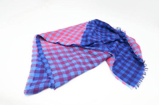 Louis Vuitton Shawl in Blue and Pink Cotton