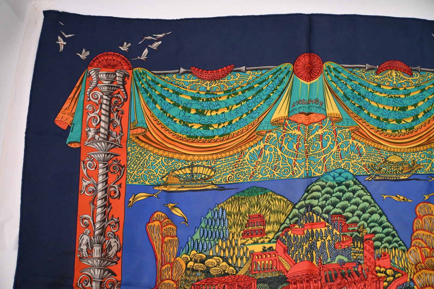 Hermes 'L'Atlantide' Carre 90 in Blue Silk