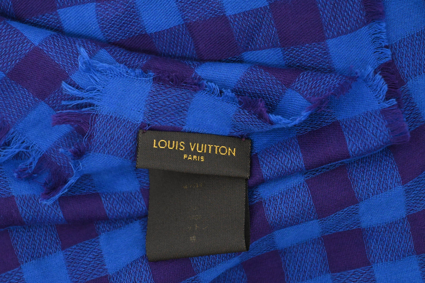 Louis Vuitton Shawl in Blue and Pink Cotton