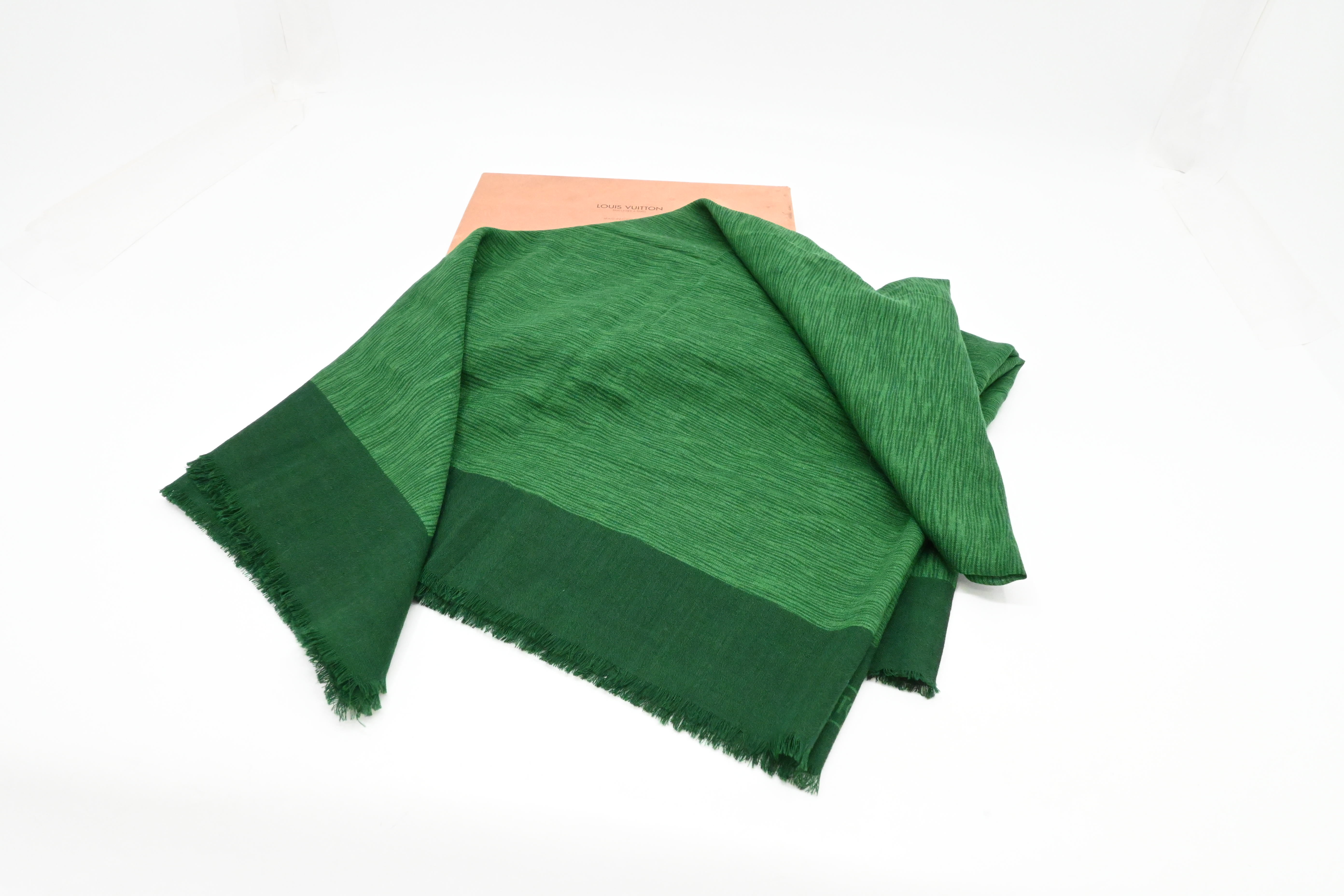 Louis Vuitton Epi Scarf Shawl in Green Wool and Silk – Weekly Lux Drop