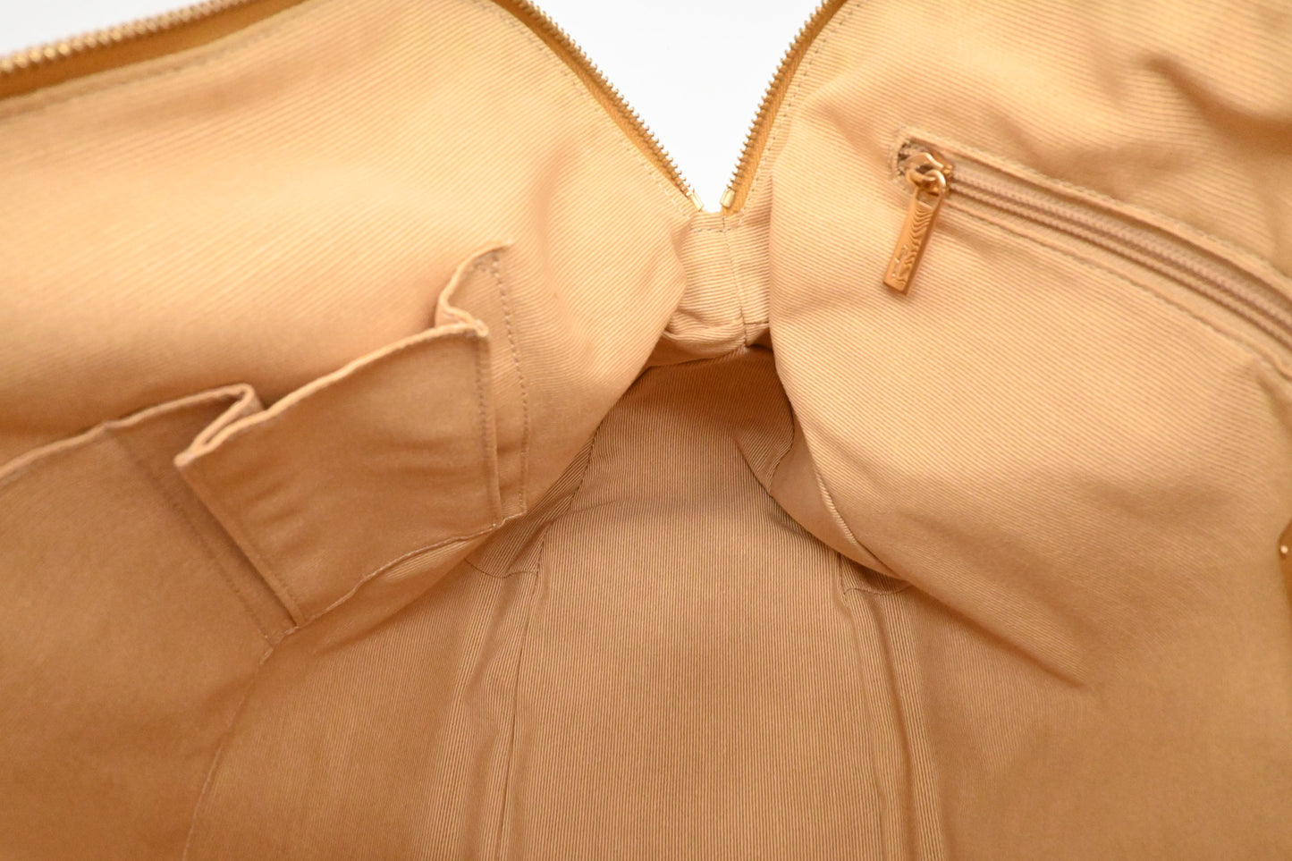 Ferragamo Handbag in Raffia and Brown Leather