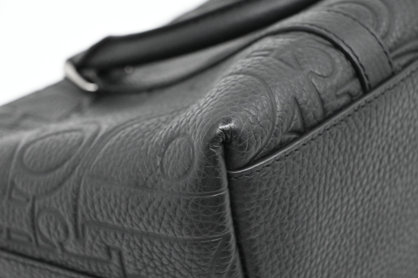 Dior Weekender 25 in Black Gravity Leather