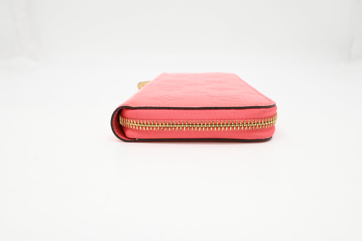 Louis Vuitton Zippy Wallet in Grapefruit Pink Vernis Leather