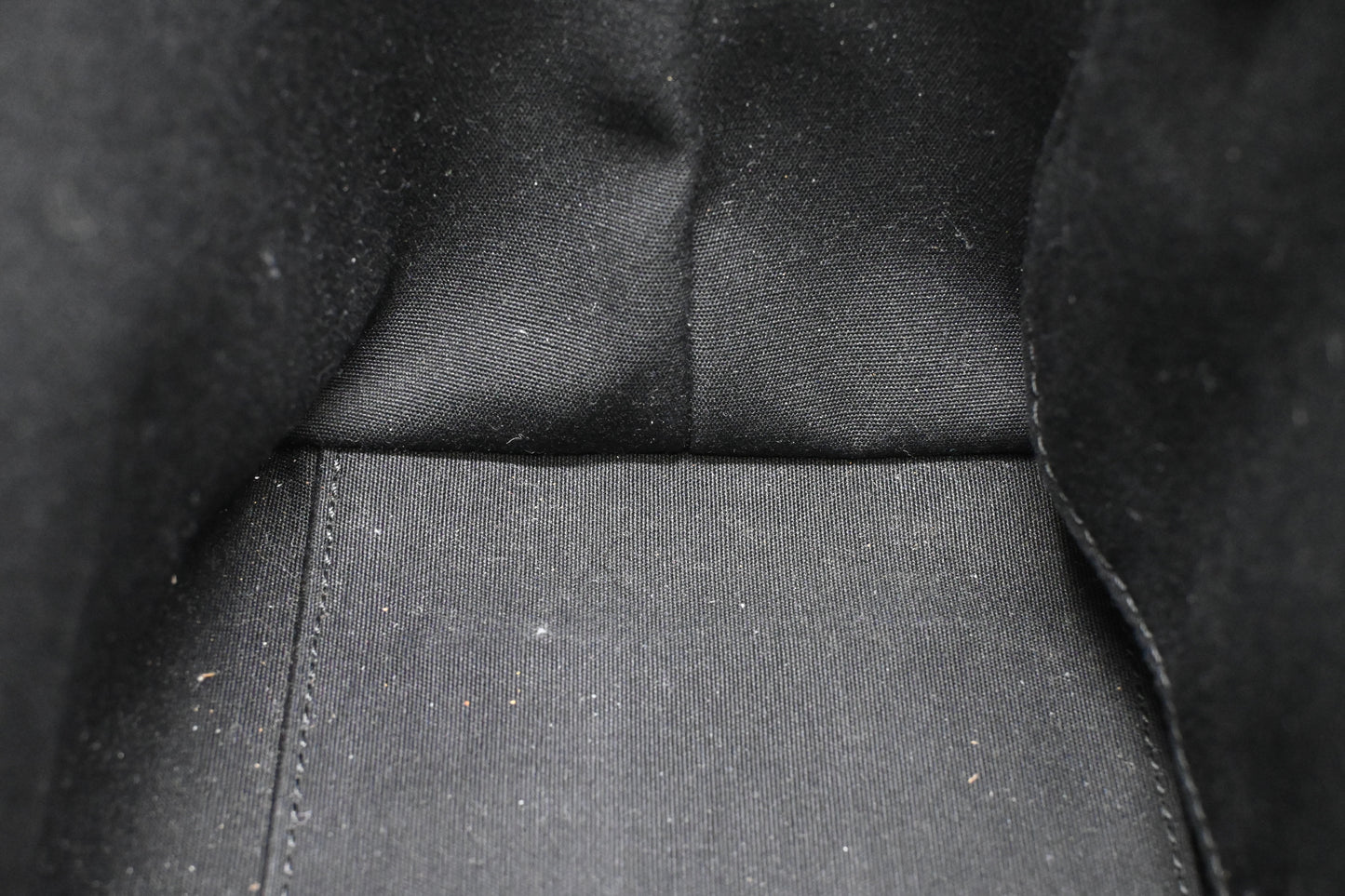 Dior Weekender 25 in Black Gravity Leather