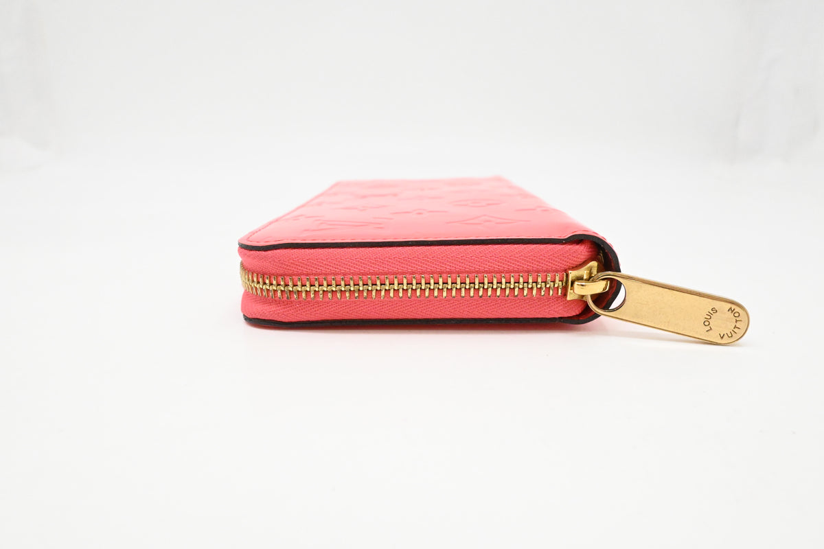Louis Vuitton Zippy Wallet in Grapefruit Pink Vernis Leather