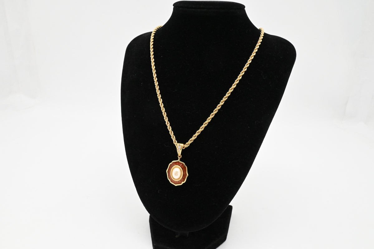 Burberry Pearl Pendant Necklace