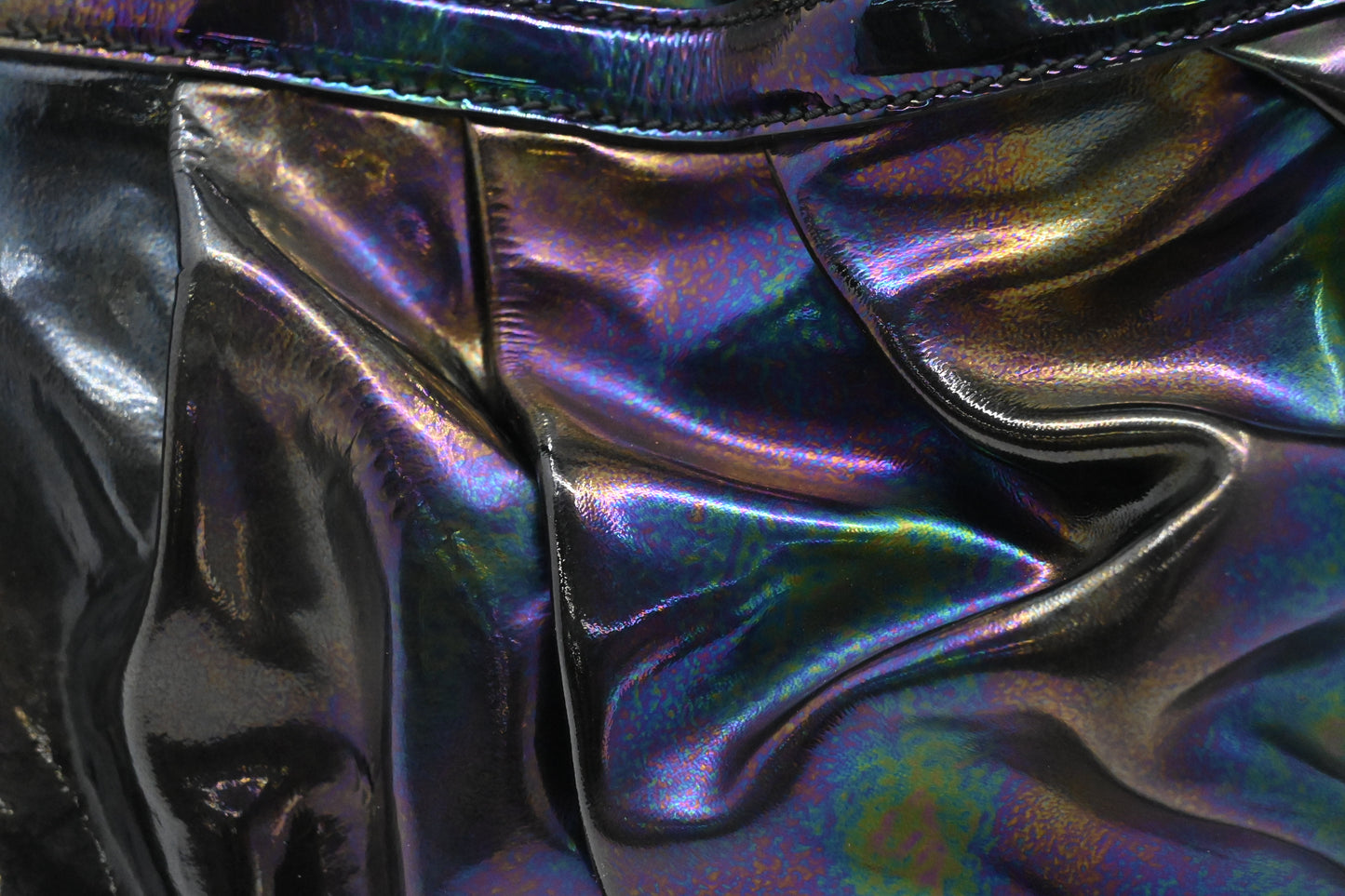 Gucci Iconbit Hobo Bag in Iridescent Patent Leather