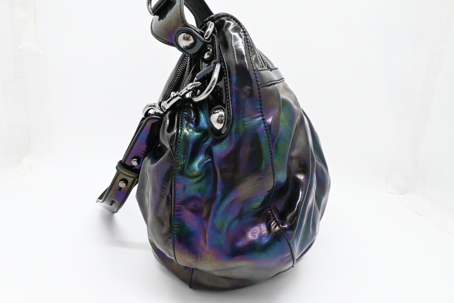 Gucci Iconbit Hobo Bag in Iridescent Patent Leather