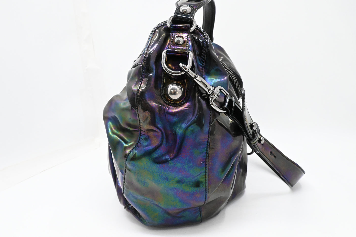Gucci Iconbit Hobo Bag in Iridescent Patent Leather