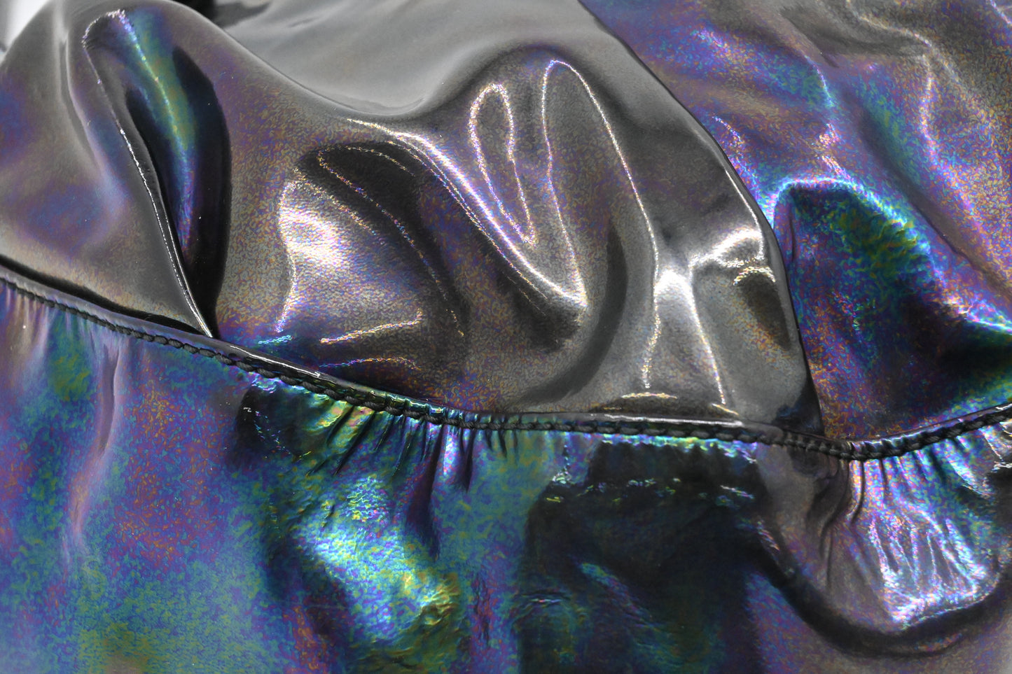 Gucci Iconbit Hobo Bag in Iridescent Patent Leather